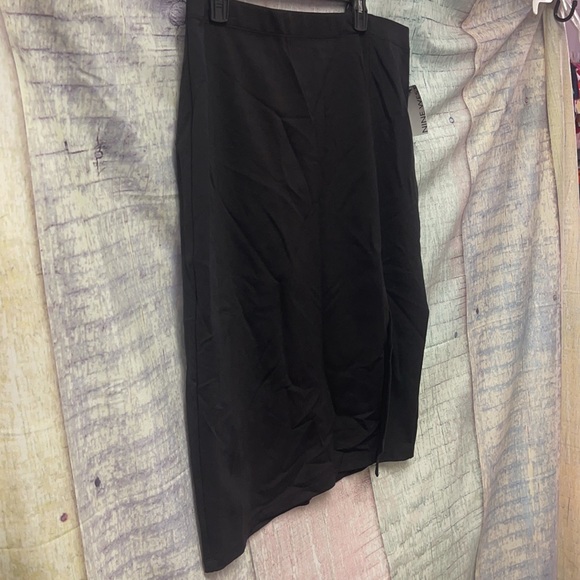 Brand new Woman’s Nine West Skirt. Size XL. - Picture 3 of 11